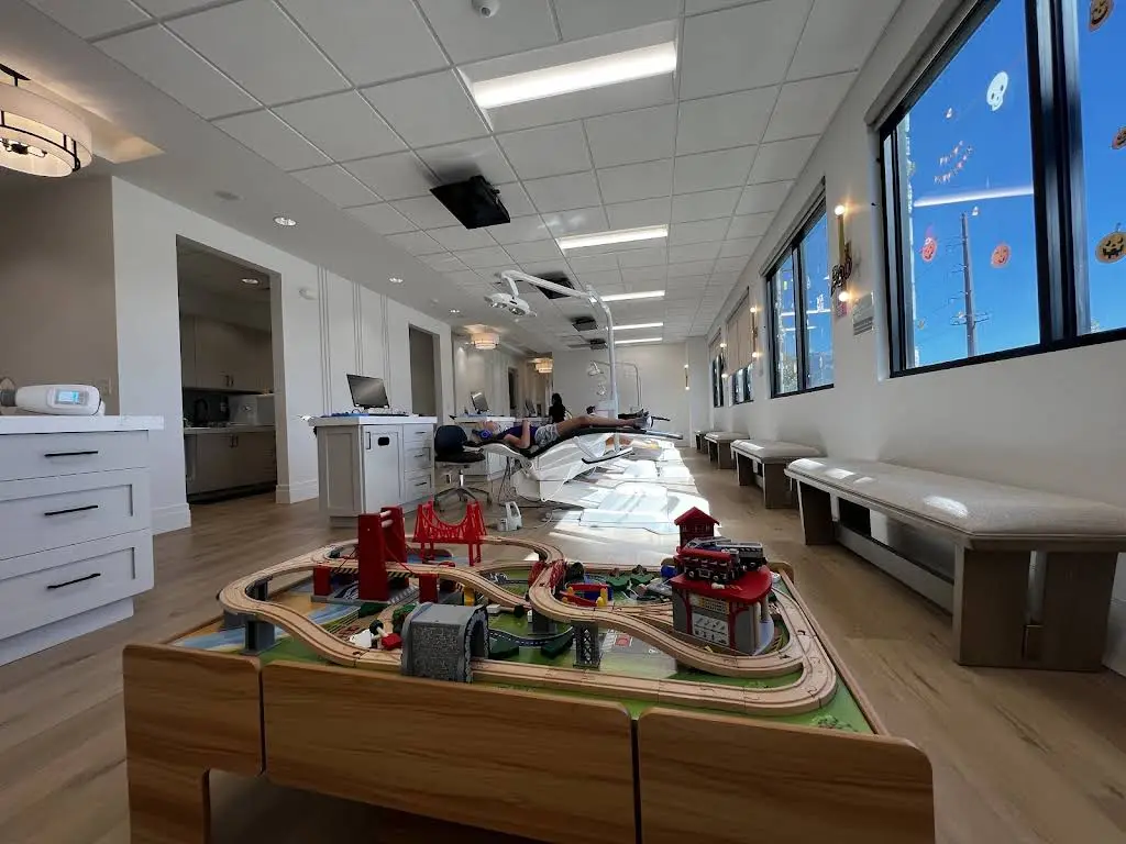 Little People's Pediatric Dental