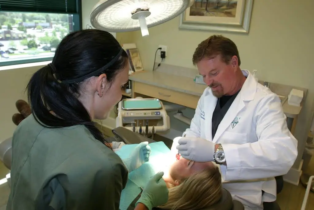 Hamblin Dental Implant & Aesthetic