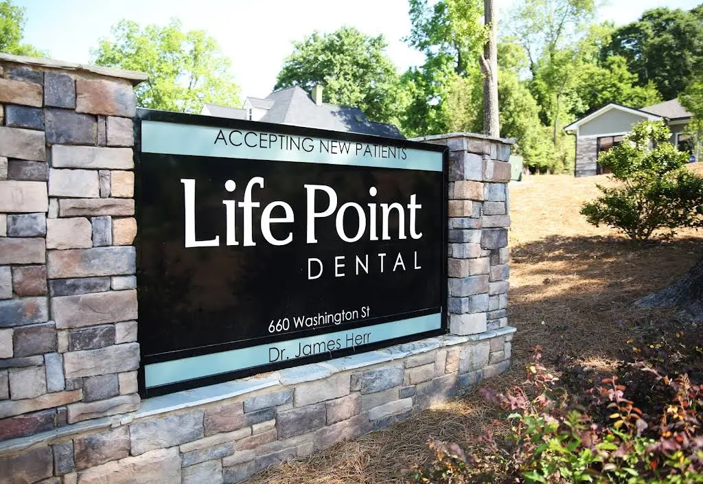 Life Point Dental