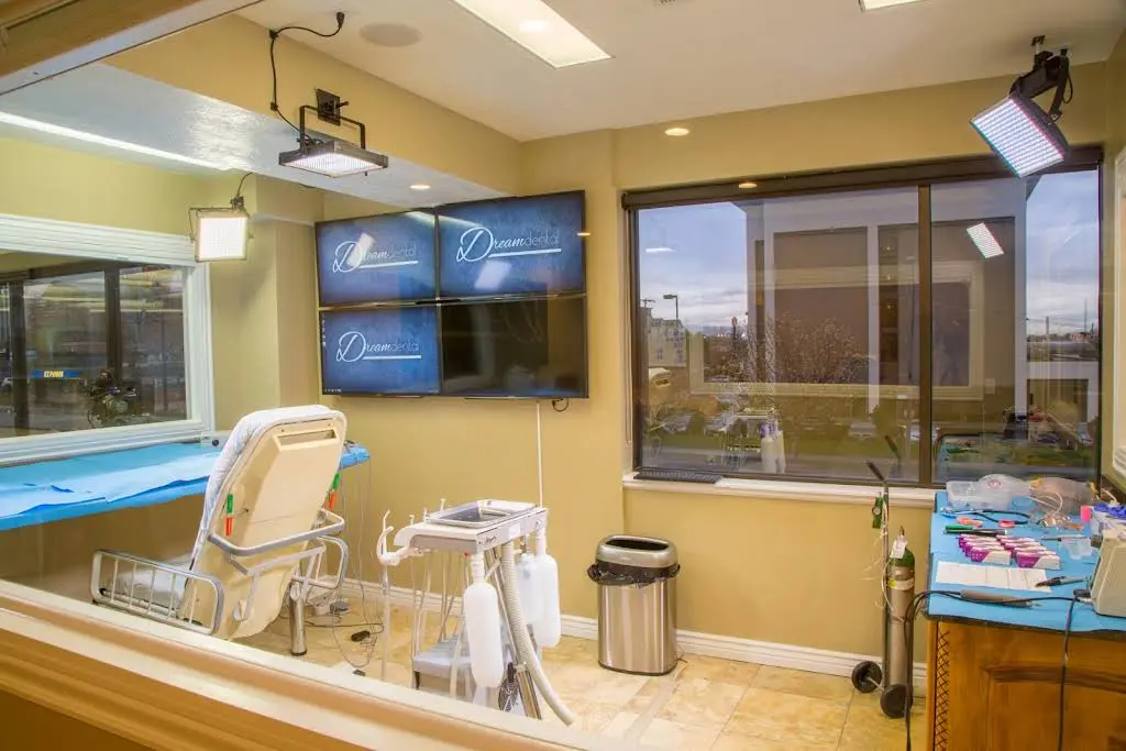 Dream Dental Implant Center