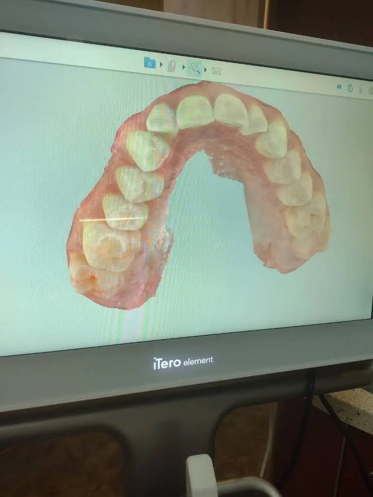 Drs. Chin & Pharar Dentistry