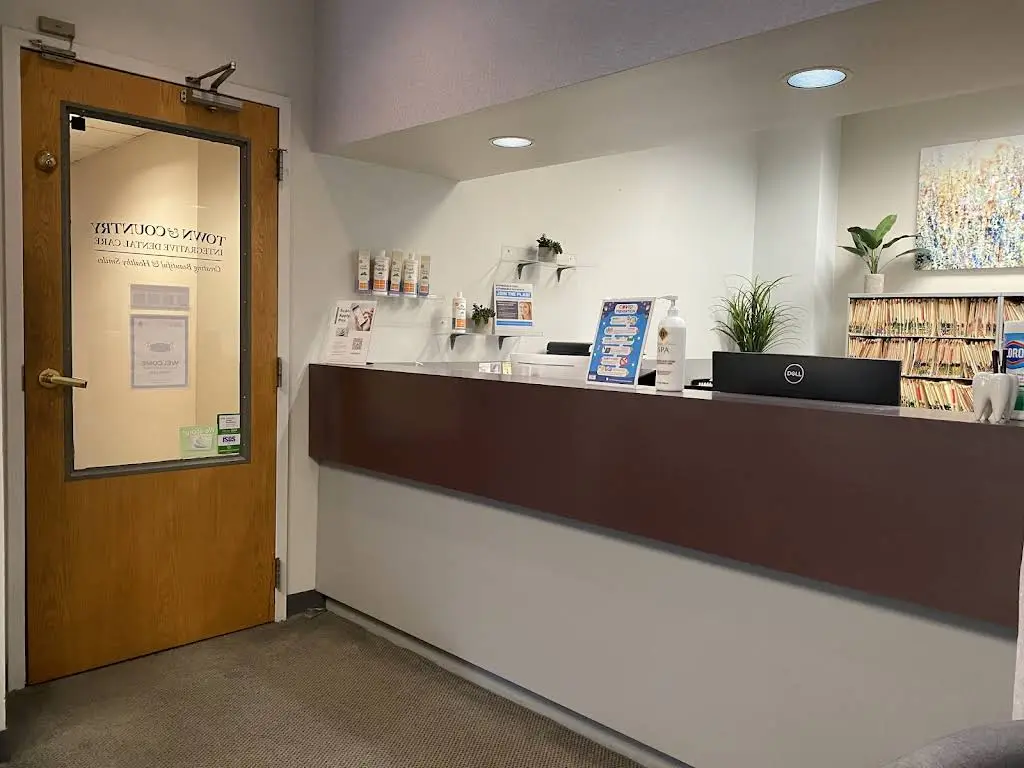 Town & Country Dental of Oak Park