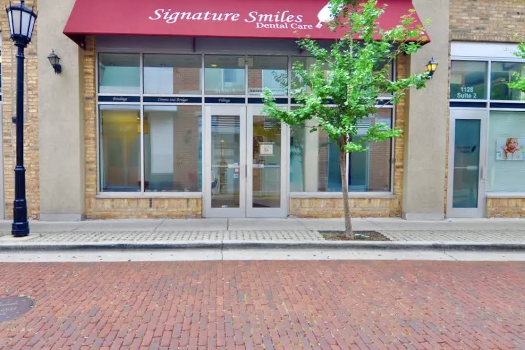 Signature Smiles Dental Care