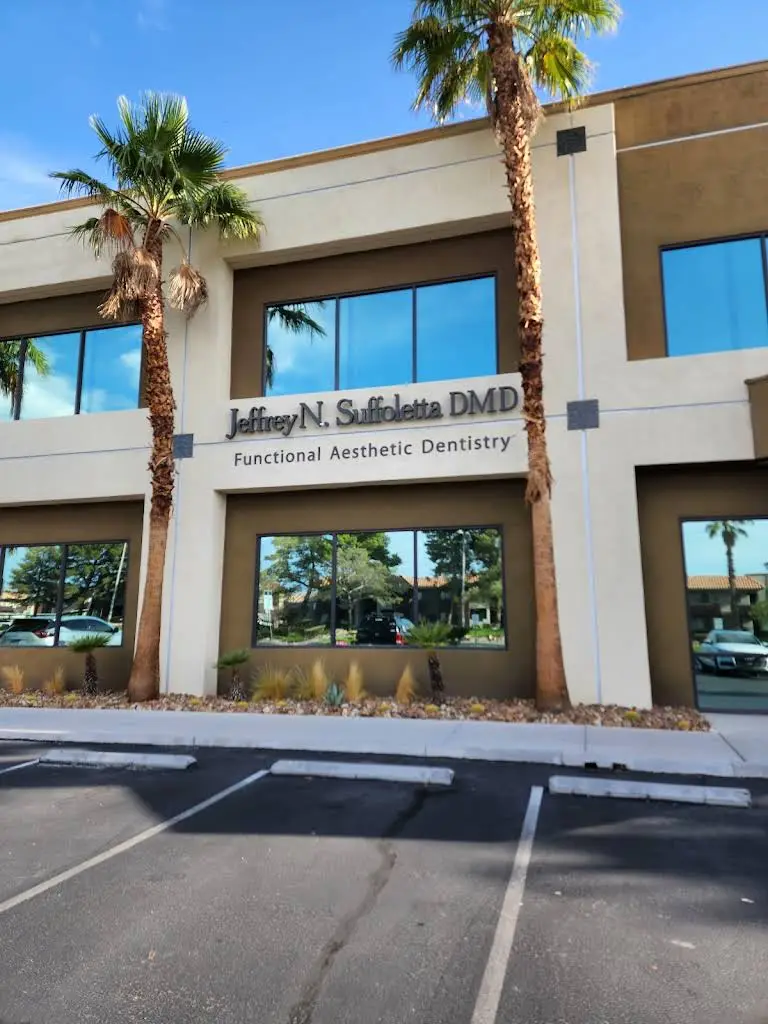 Functional Aesthetic Dentistry - Jeffrey Suffoletta, DMD