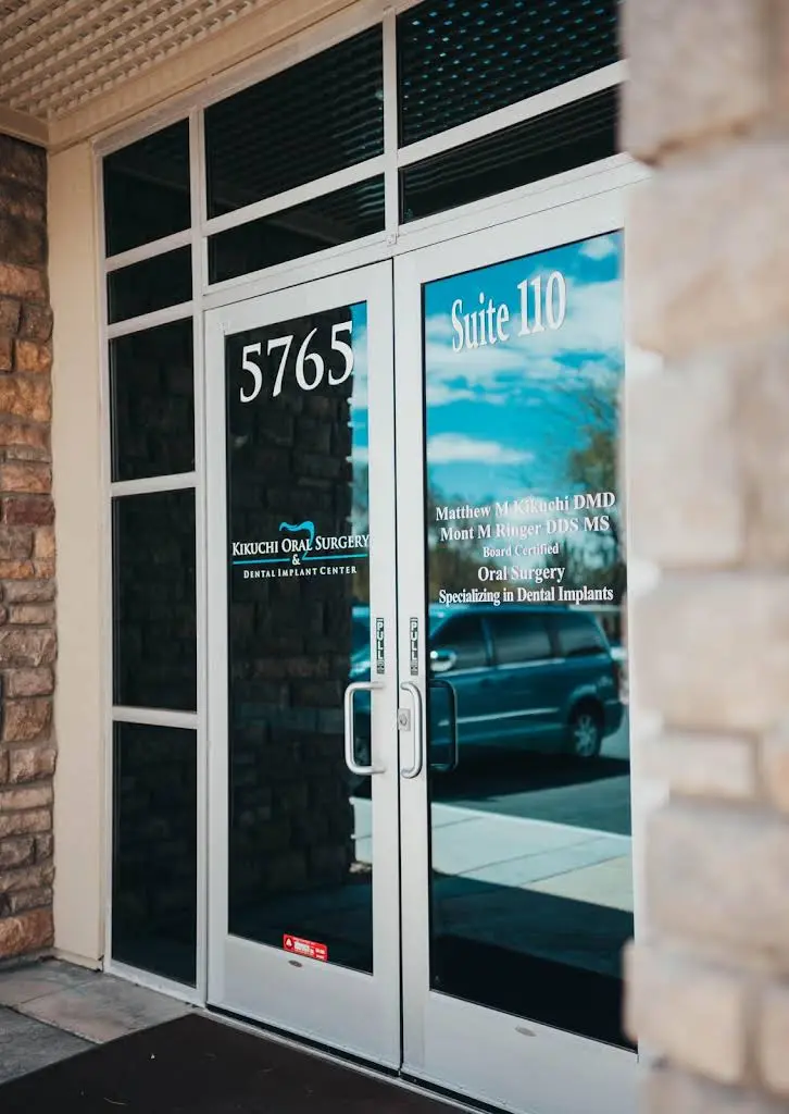 Kikuchi Oral Surgery & Dental Implant Center