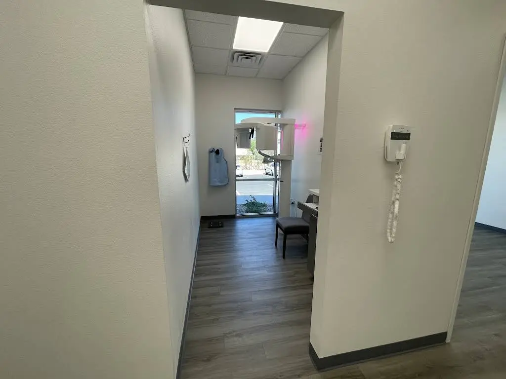 Nuvia Dental Implant Center