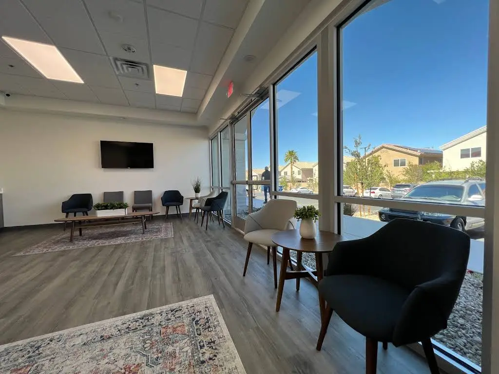 Nuvia Dental Implant Center