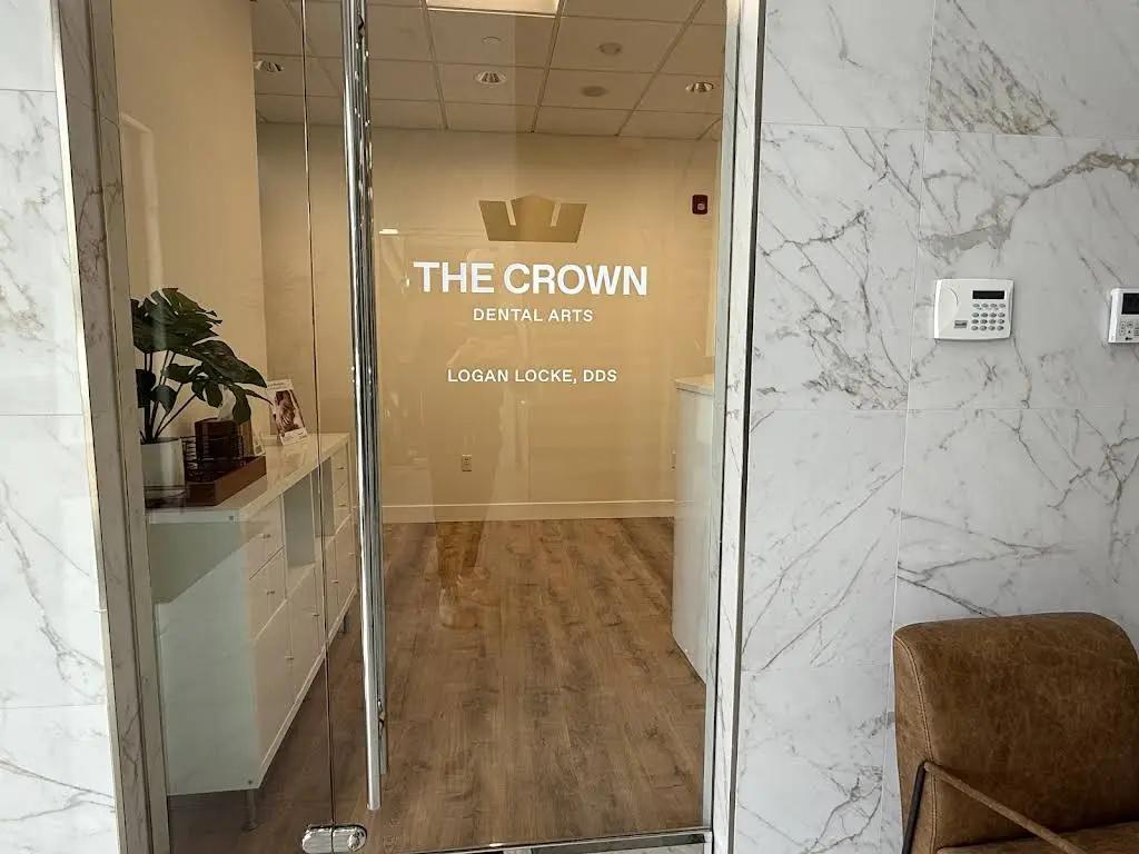 The Crown Dental Arts