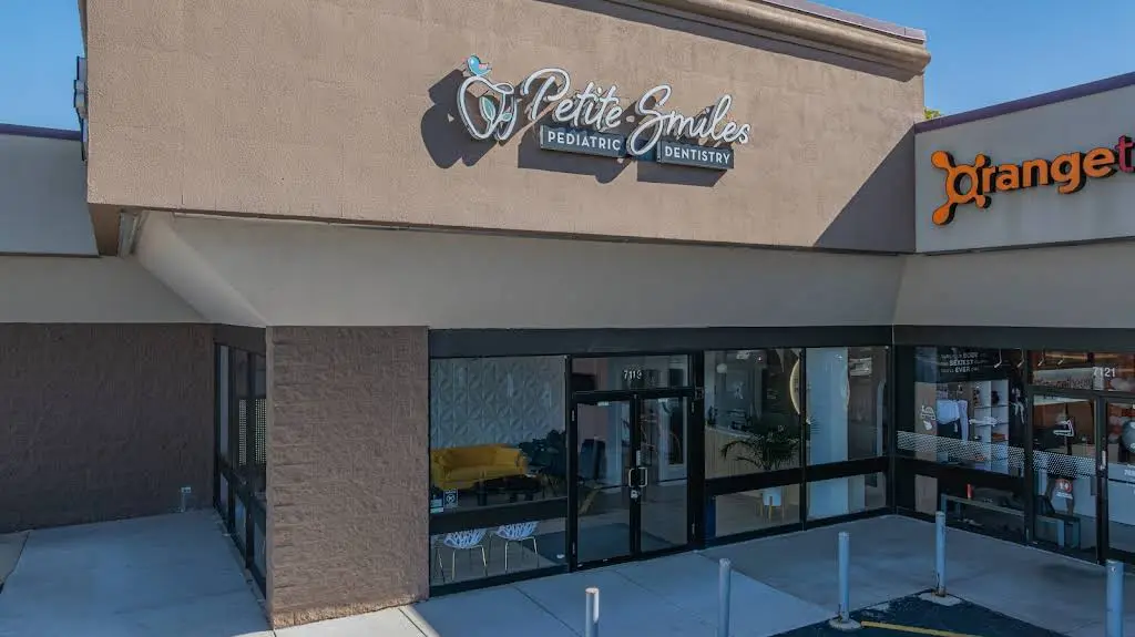 Petite Smiles Pediatric Dentistry