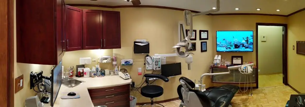 R Family Dental of Oak Park