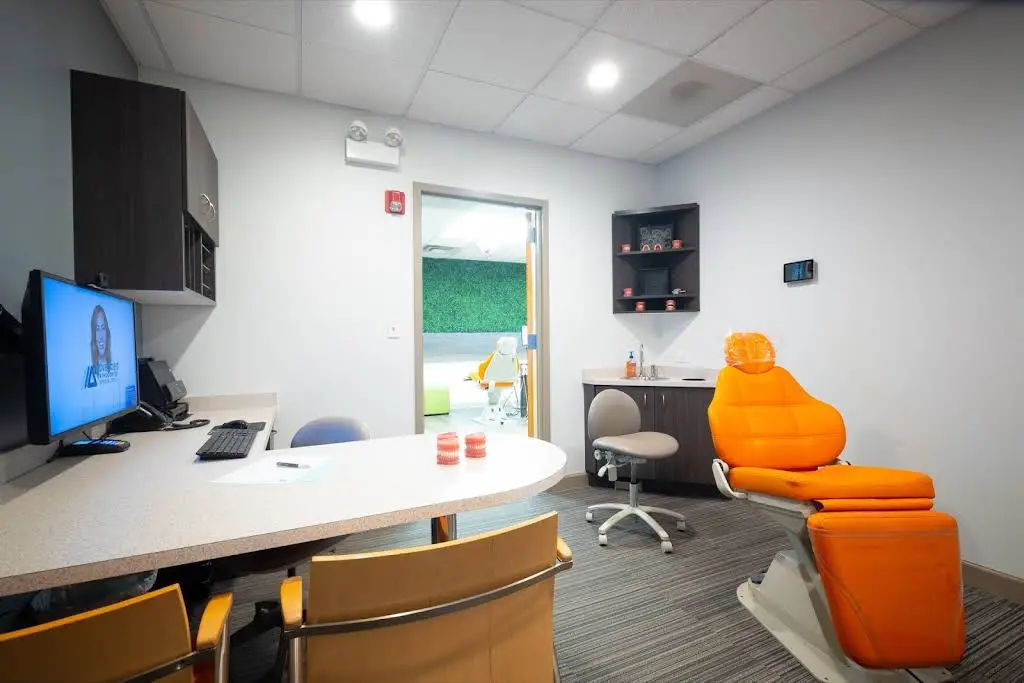 Advanced Orthodontic Specialists - Forest Park