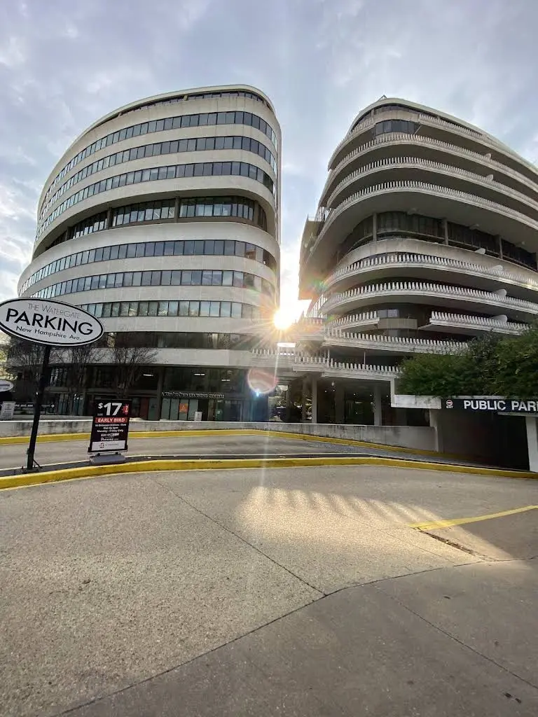 Watergate Dental Associates