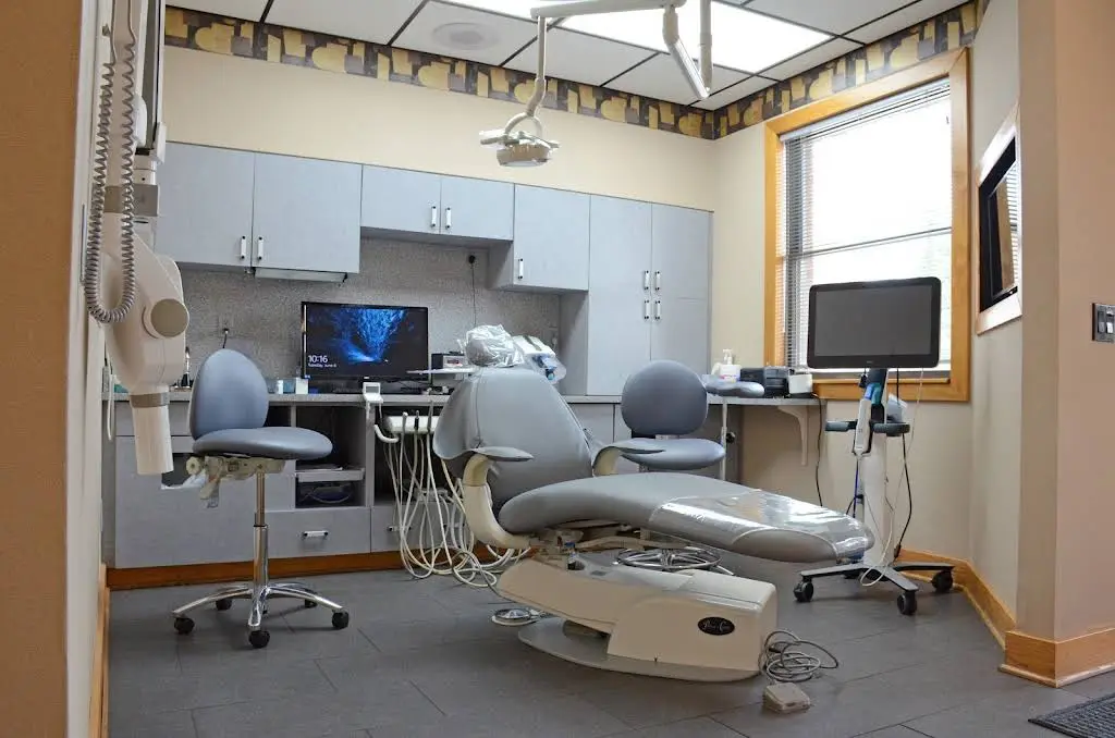 Chomiak Dental
