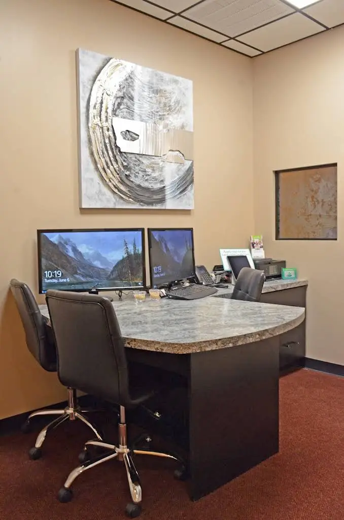 Chomiak Dental