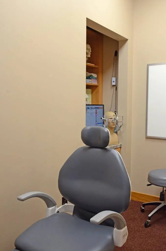 Chomiak Dental