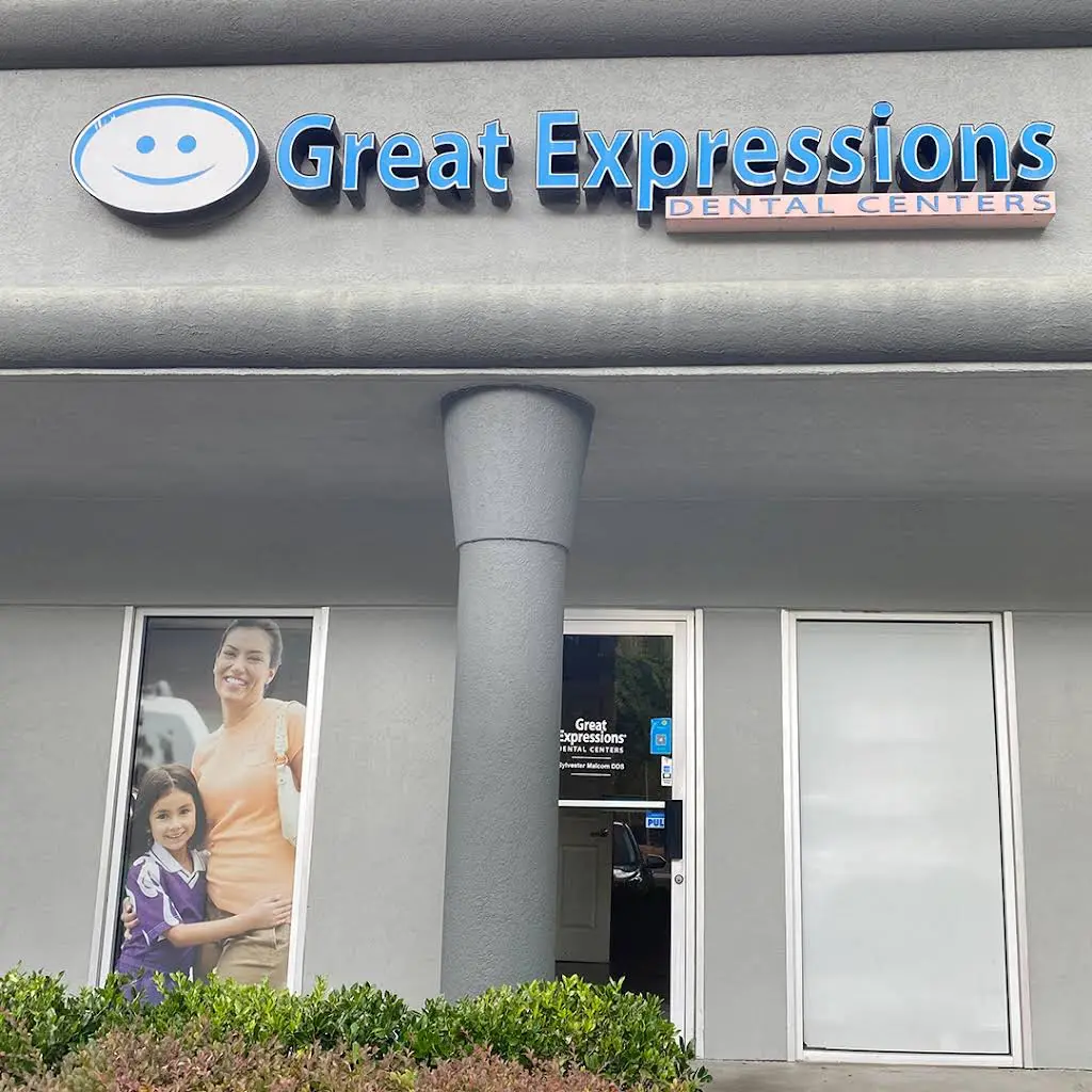 Great Expressions Dental Centers - Forest Park
