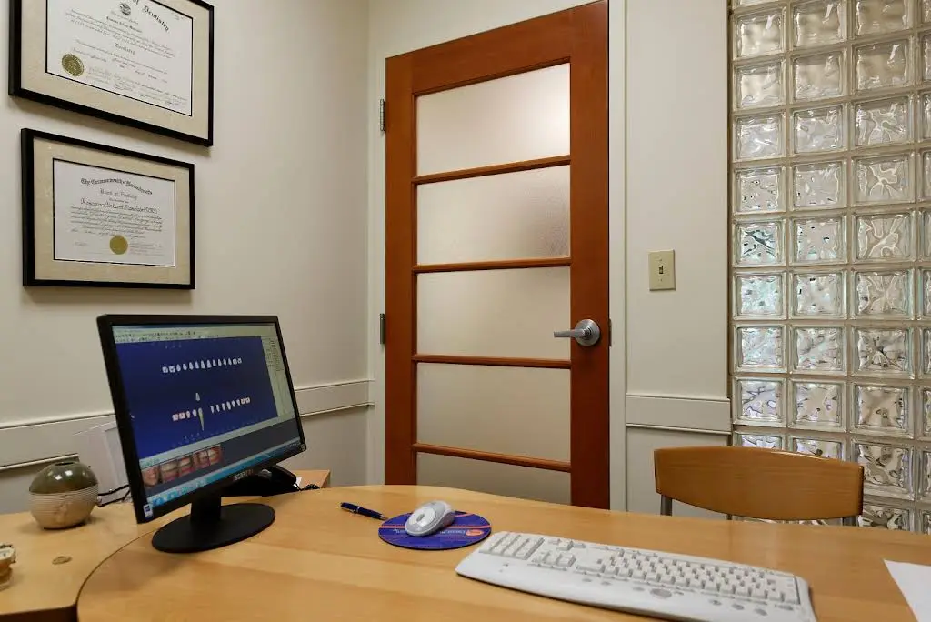 Dr. Rosanna U. Masciadri, Cosmetic and Restorative Dentistry
