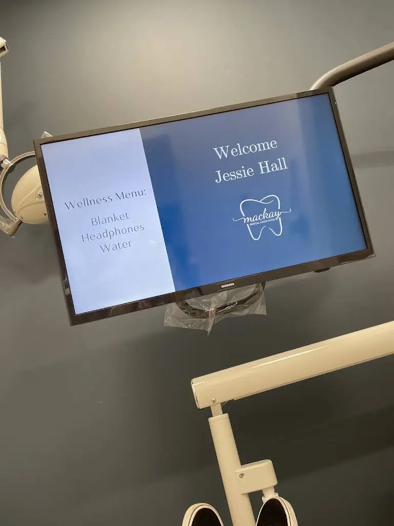 Mackay Dental Associates