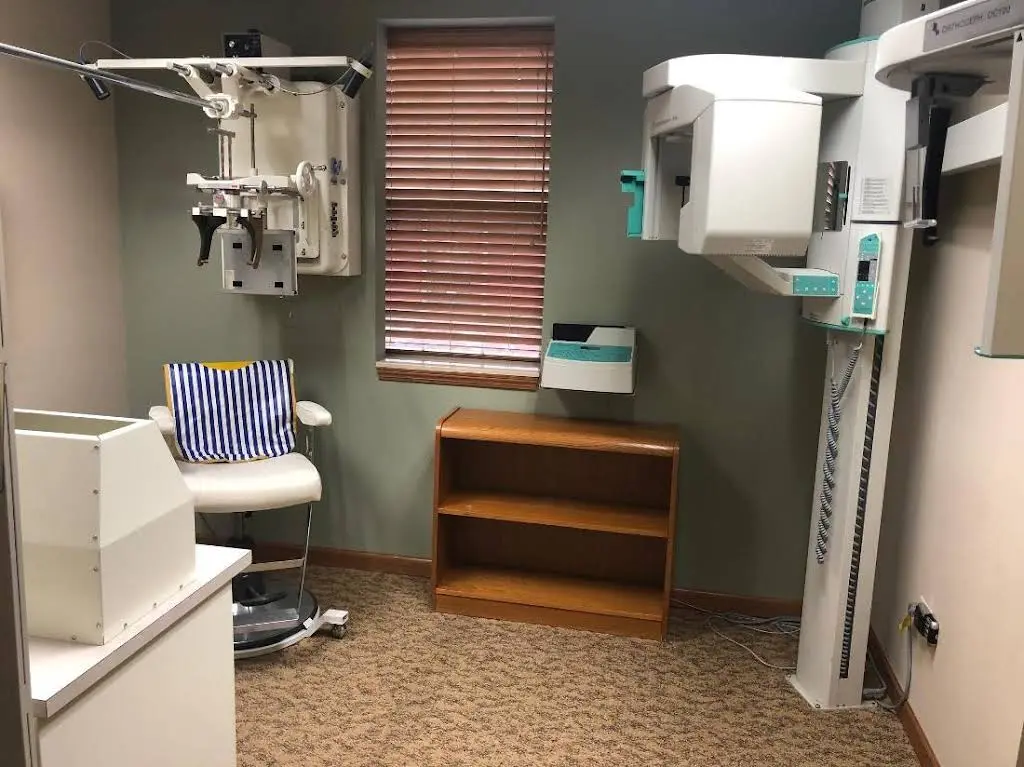Palatine Complete Dental: Michael Unti, DDS