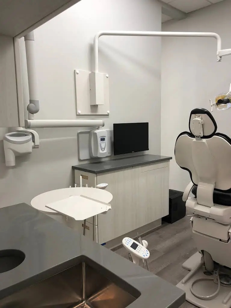 Poldek Family Dental of South Barrington