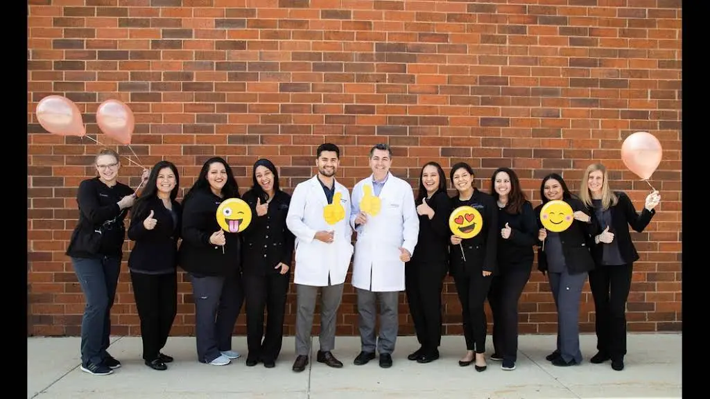 Carol Stream & Elgin Dental Associates