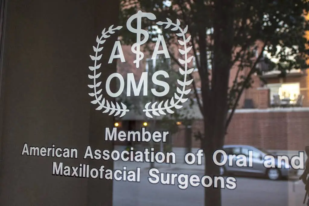 Berwyn Oral Surgery and Implant Center - Dr. Hugh Marchmont-Robinson DDS
