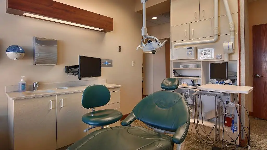 Grove Dental Associates