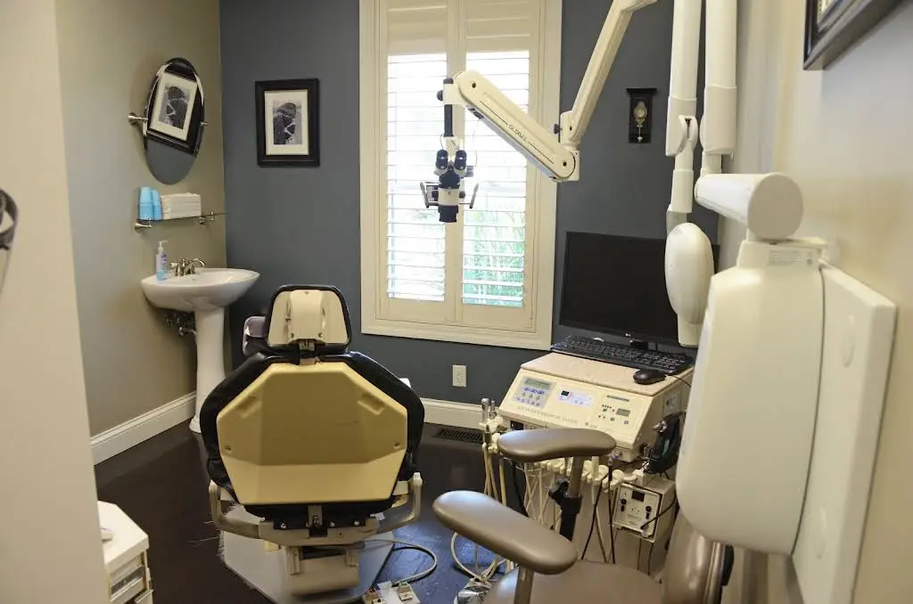 Endodontists Of Illinois, LLC
