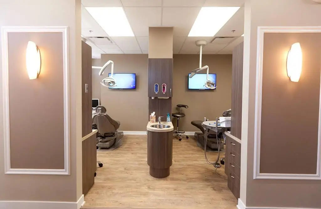 Living Well Dental Group