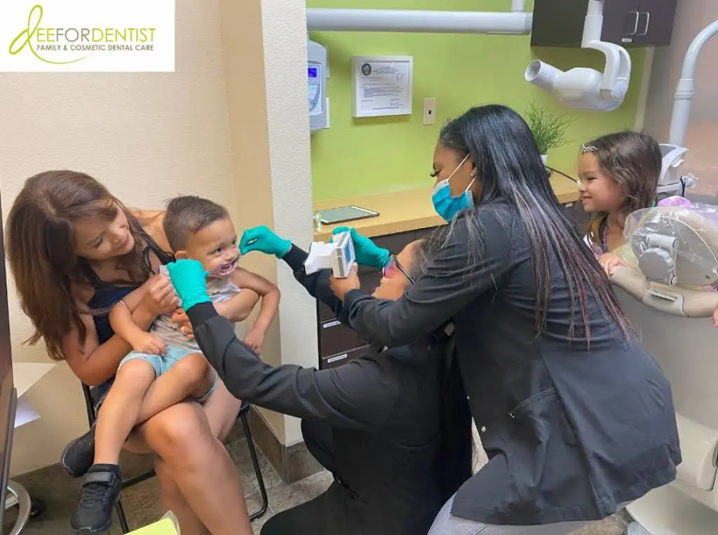 Dee for Dentist