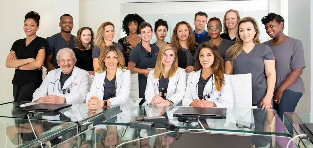 Siranli Implants & Facial Aesthetics & Prosthodontics