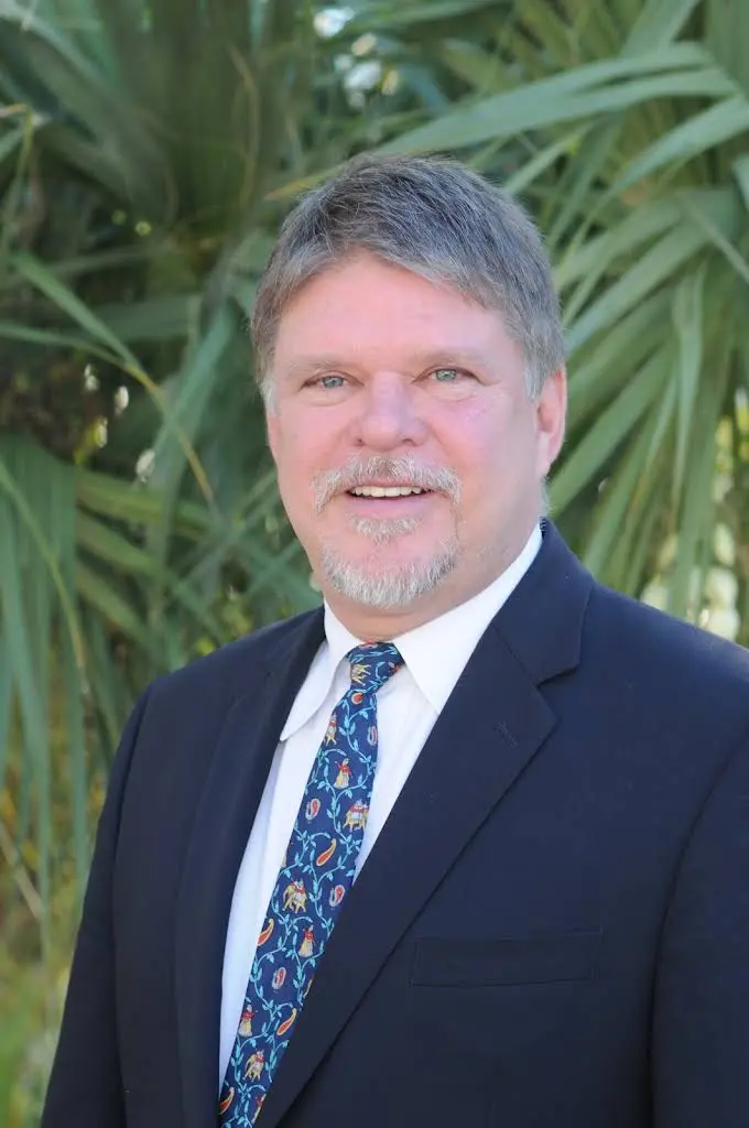 Dr. Robert Pauley, Jr., D.M.D.