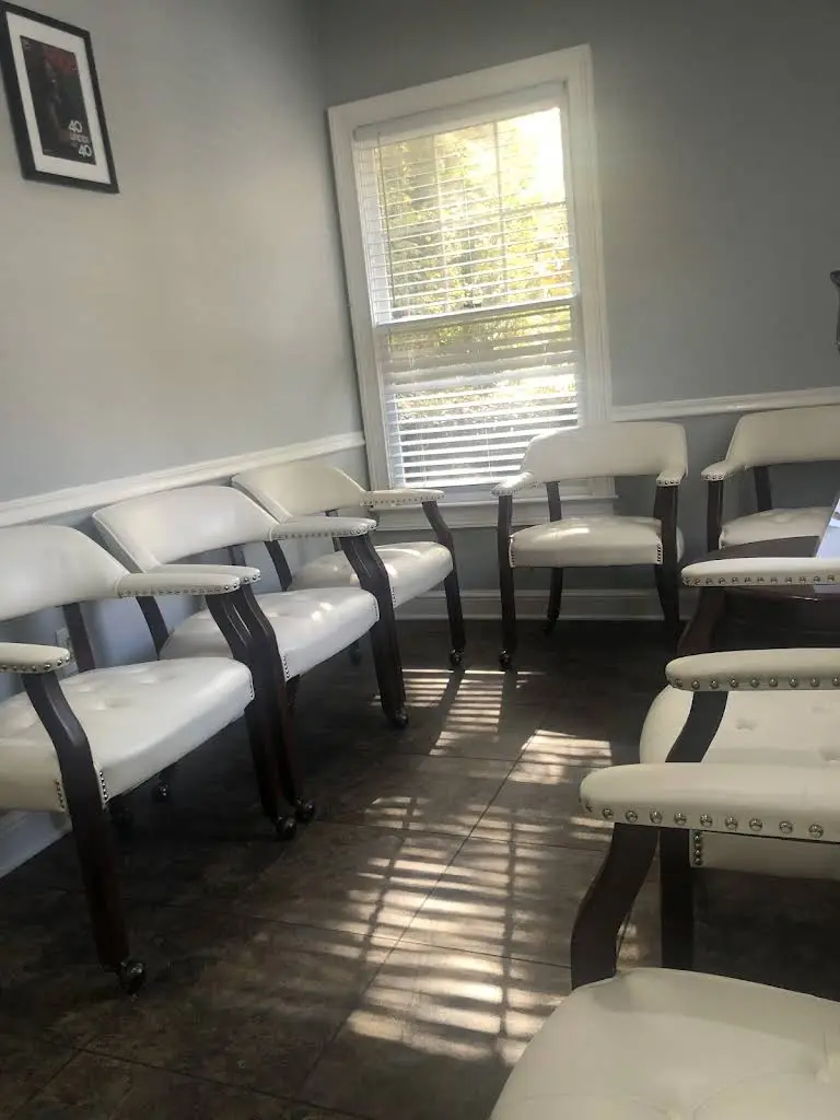 Farrey Implant & Cosmetic Dentistry-Riverdale