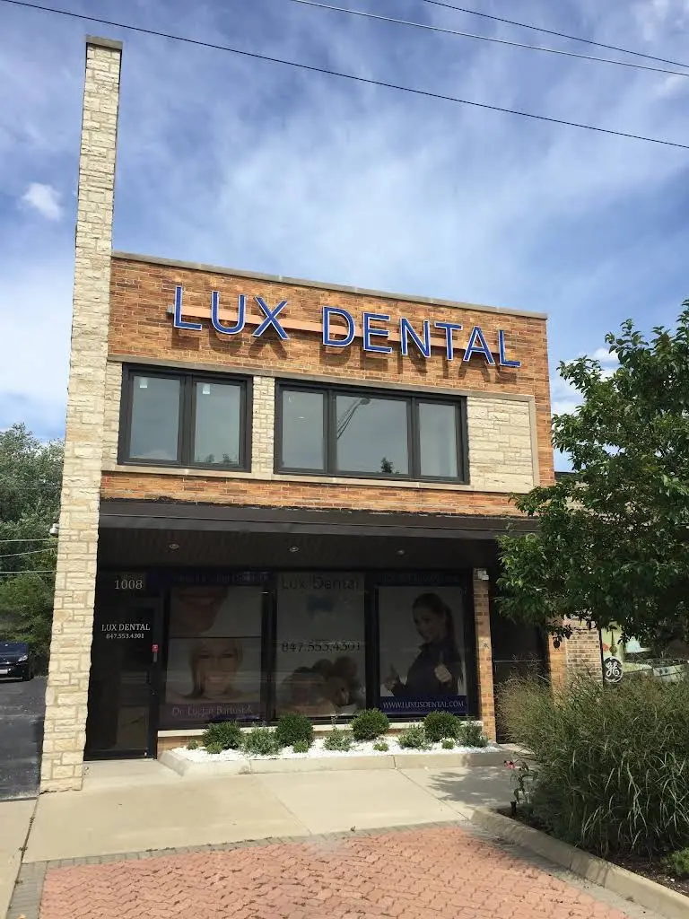 Lux Dental
