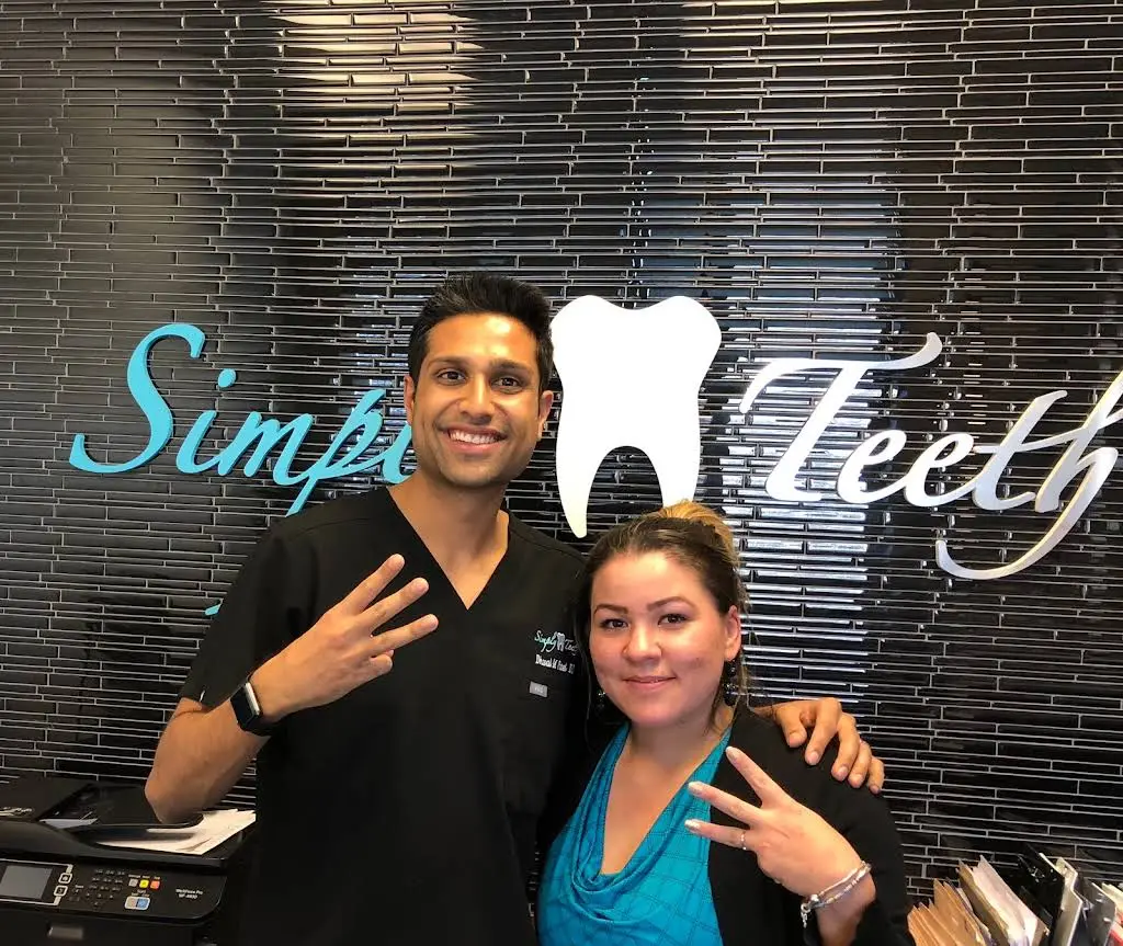 Simply Teeth