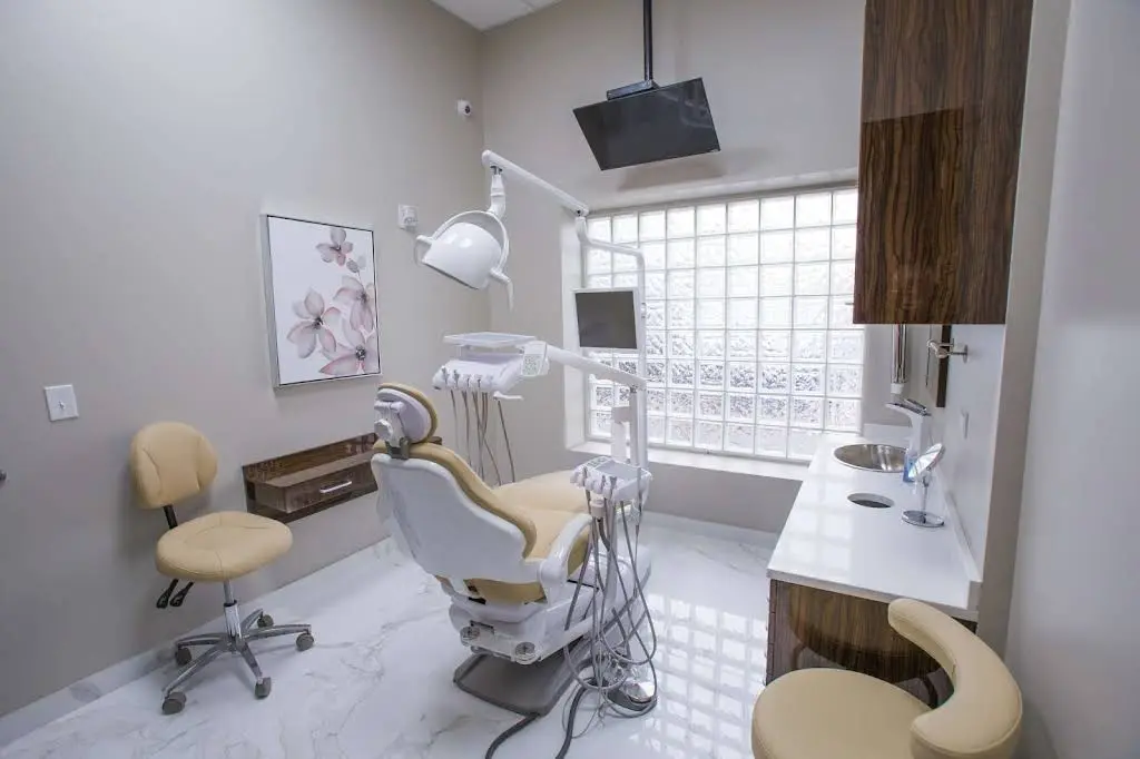 1st Family Dental of Mount Prospect