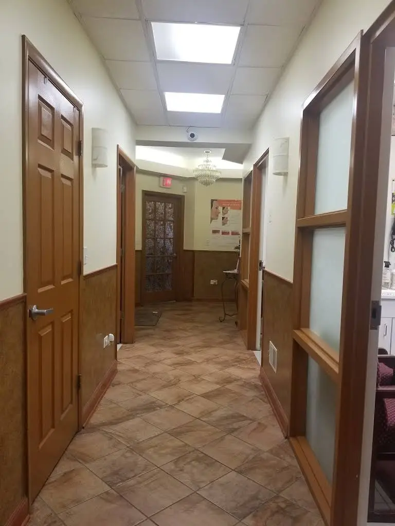 Mahairi Dental Center: Mahairi Amjad DDS