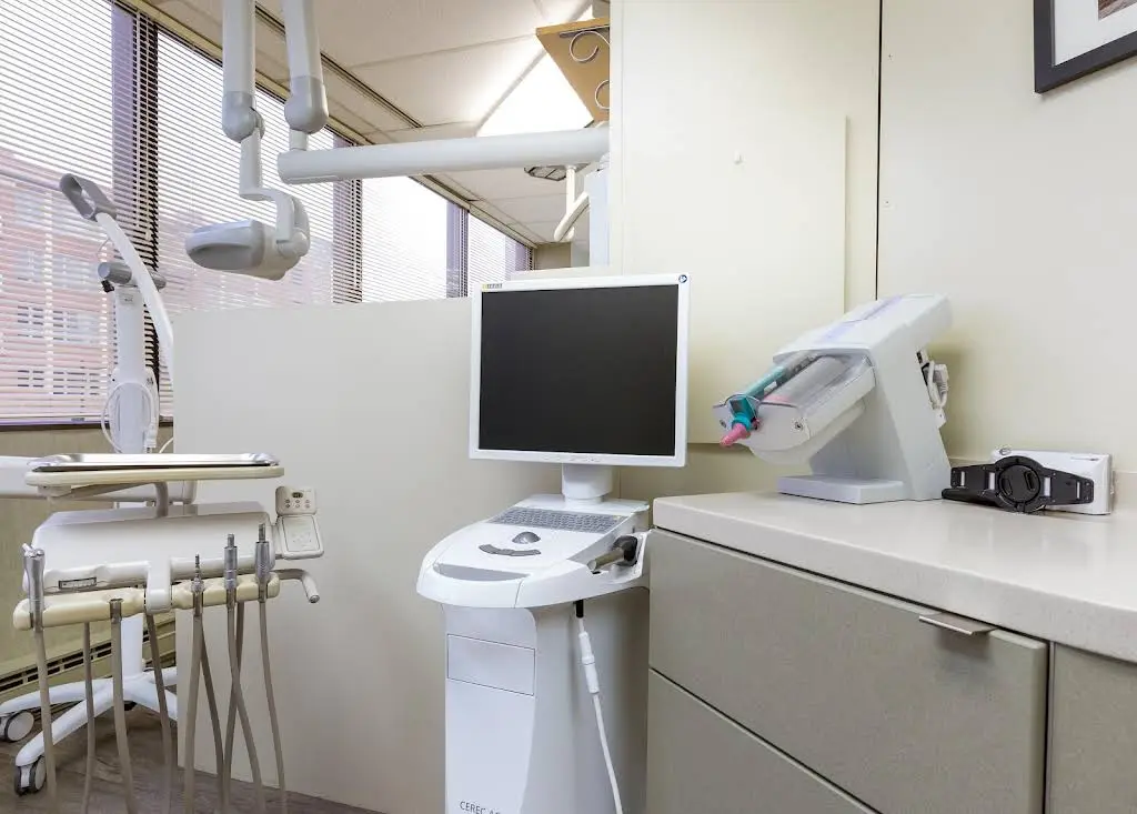 Webster Dental Care of Sauganash