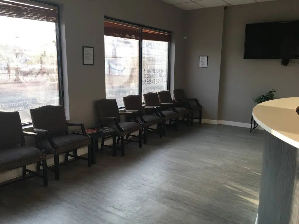 Universal Dental of Albany Park