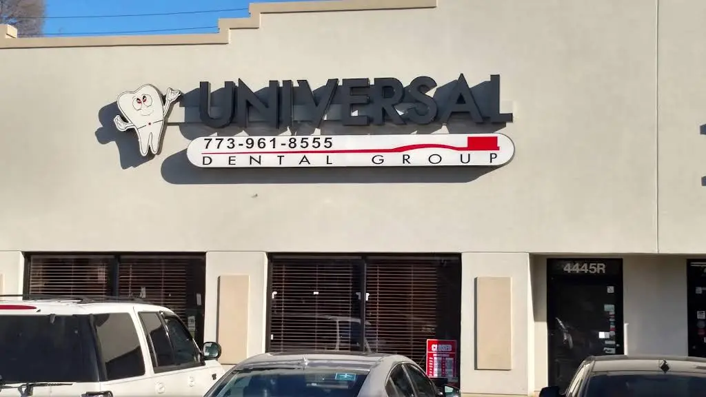 Universal Dental of Albany Park