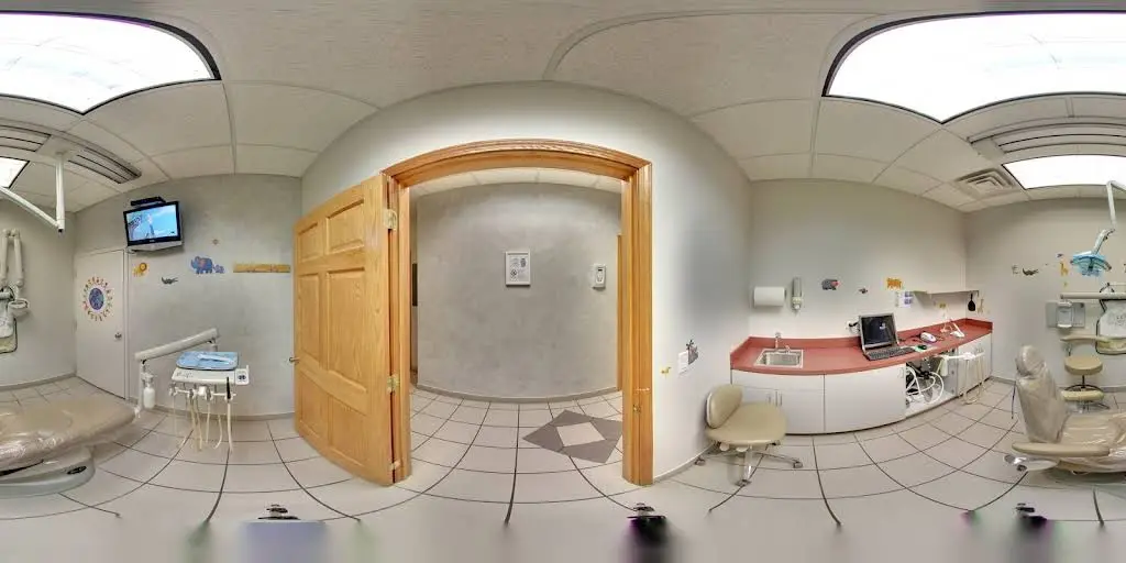 1st Family Dental-Little Village