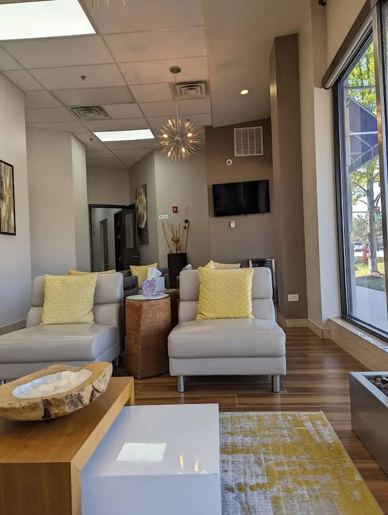 1st Family Dental of Burr Ridge