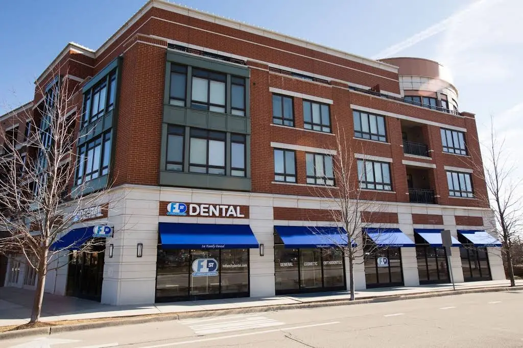 1st Family Dental of Burr Ridge