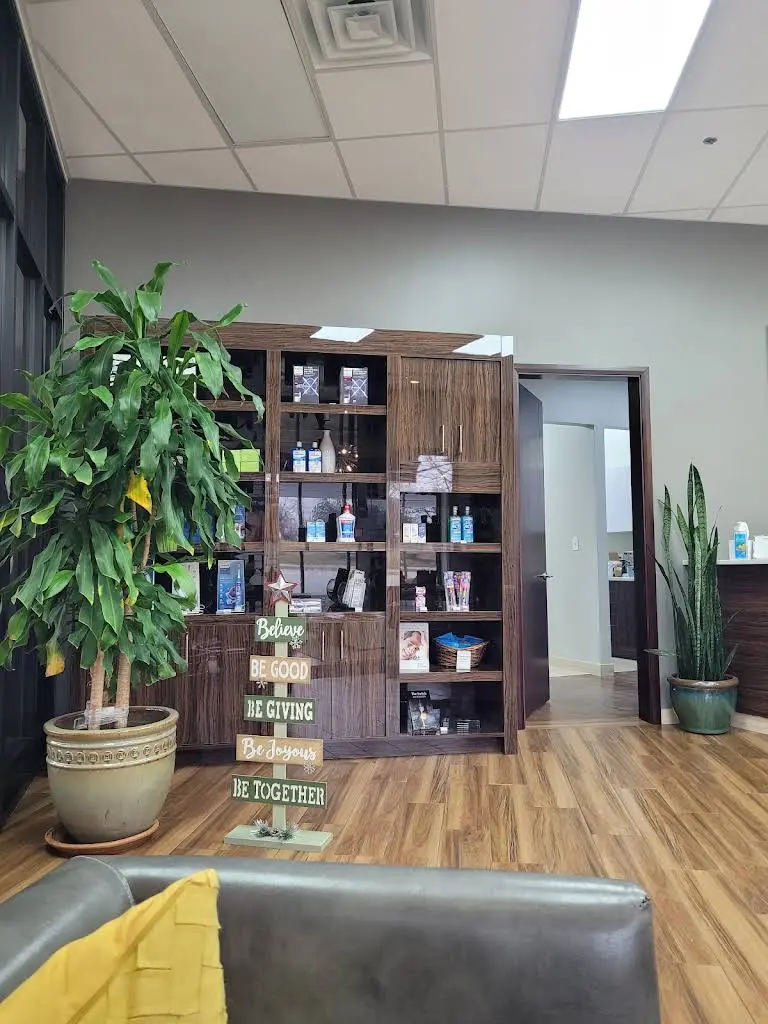 1st Family Dental of Burr Ridge
