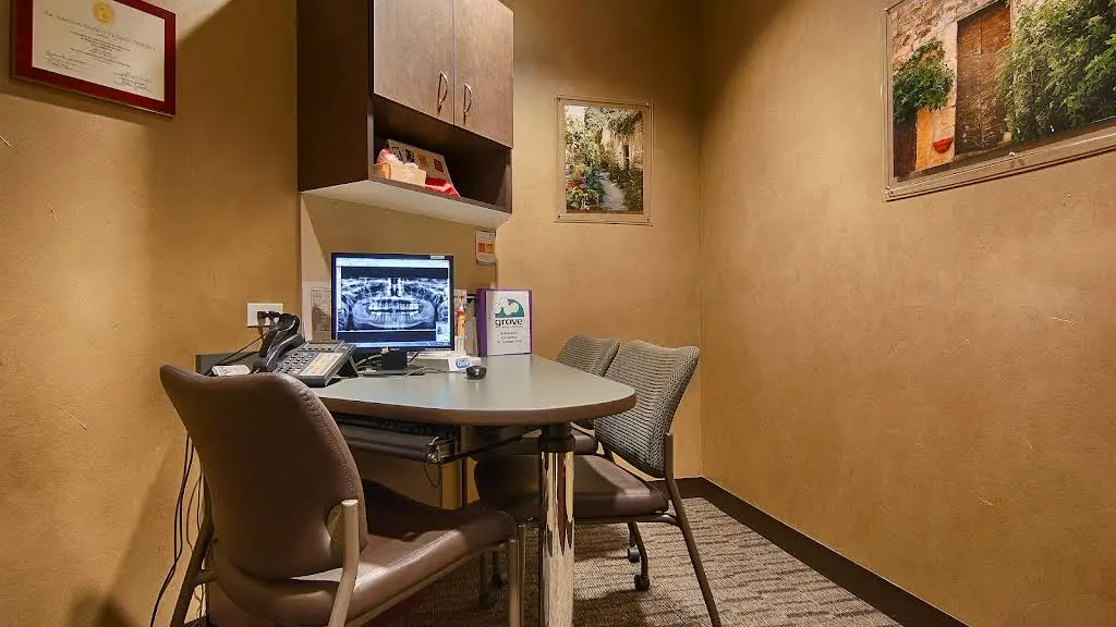 Grove Dental Associates