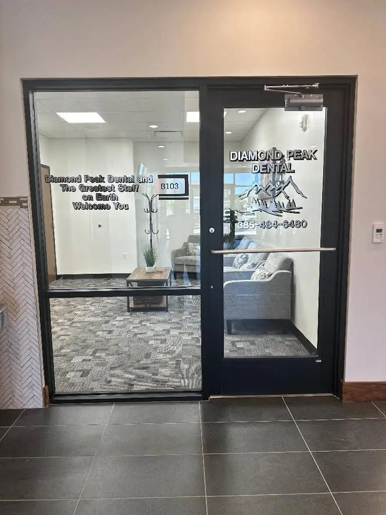 Diamond Peak Dental