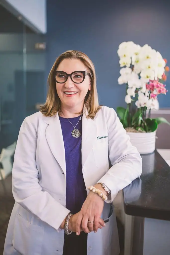 Fantastic Smiles Ltd: Ewa Koser, DDS