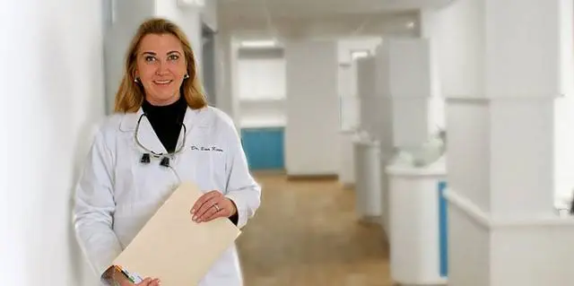 Fantastic Smiles Ltd: Ewa Koser, DDS