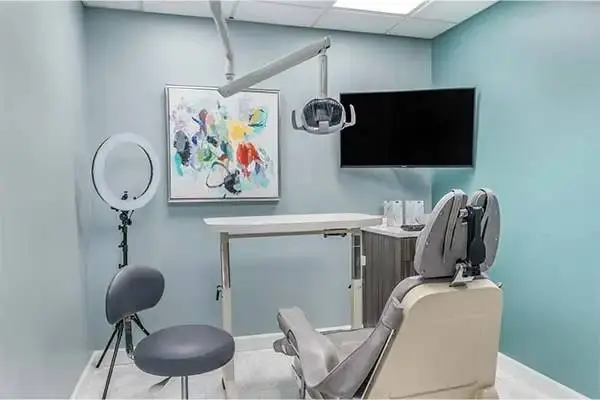 Advanced Center for Oral Surgery and Dental Implants - Dr. Spiro Karras & Dr. Maria Karras