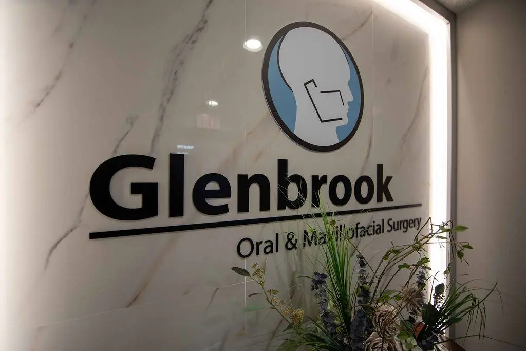 Glenbrook Oral & Maxillofacial Surgery